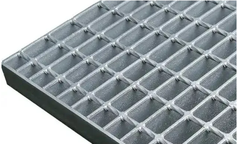 Serrated Galvanized Steel Stair Treads for Warehouse and Platform Applications