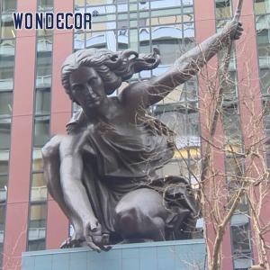 China Large Street Art Bronze Figure Sculpture Portland wholesale
