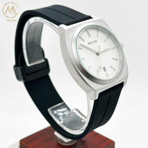 Wholesale Custom Logo Silicone Strap Watches With Buckle Clasp Water Resistant