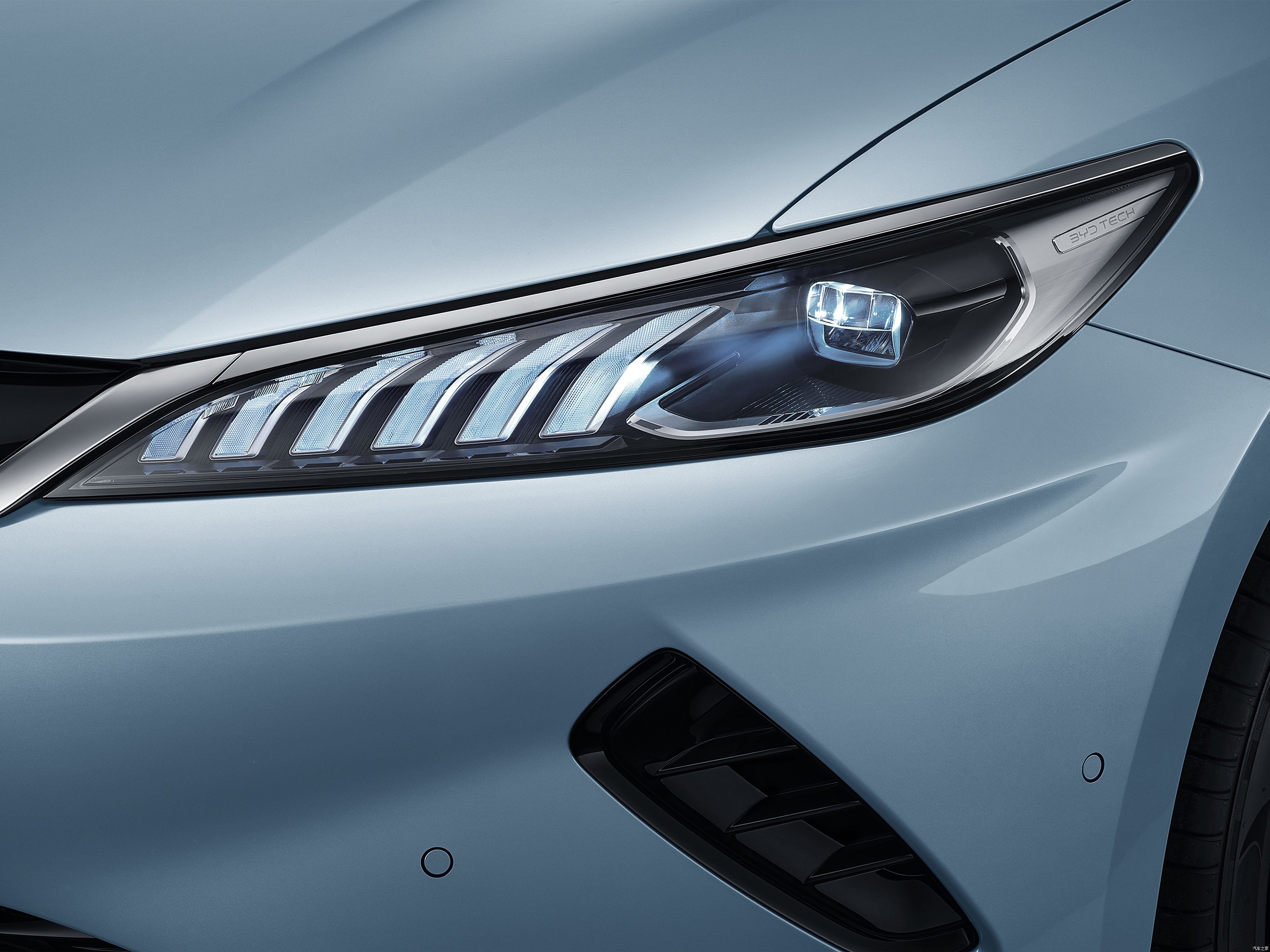 Second generation BYD Qin Plus 2025 DM-i Intelligent Driving Edition , with upgraded features, counting the same price.The Smart Driving Model with