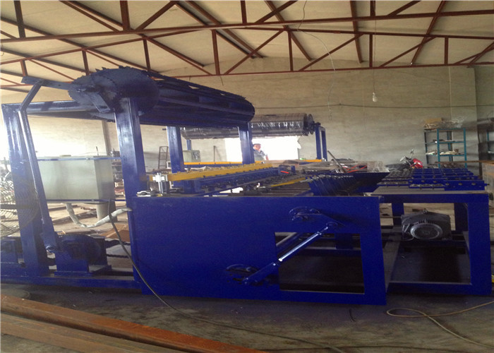 1.5-3.5mm Professional Grassland Fence Machine Color Customization Field Fence Machine