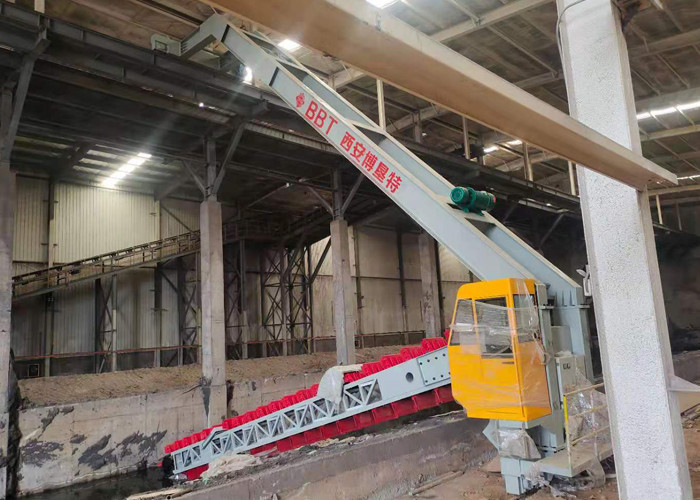 Aging Room Hydraulic Bucket Excavator For Hollow Clay Brick Plant