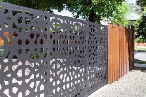 China Villa Garden Decoration Powder Coated Laser Cut Screen Aluminum Garden Fence Panels wholesale