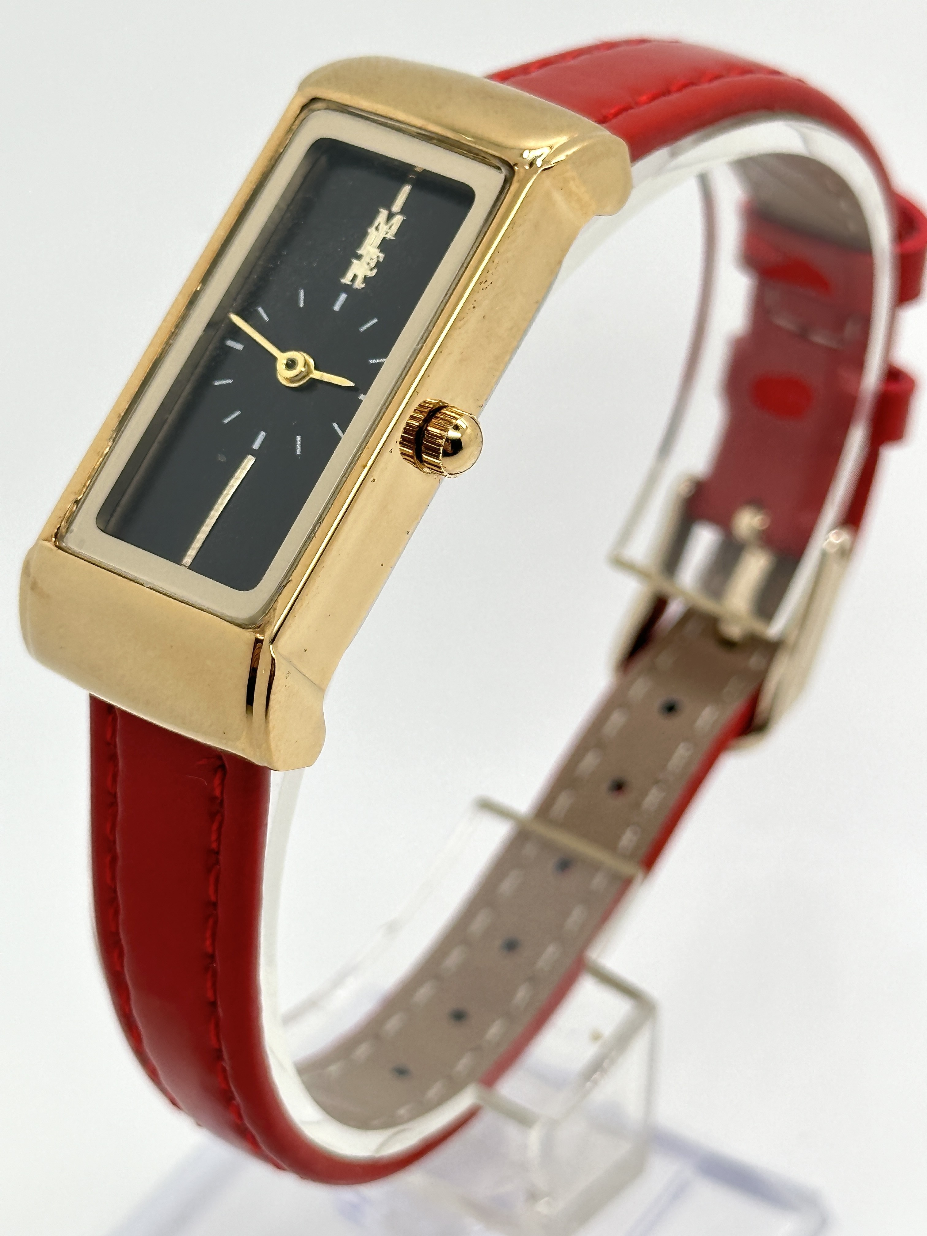 Quartz Wrist Watch Modern Style and Leather Band for B2B Marke