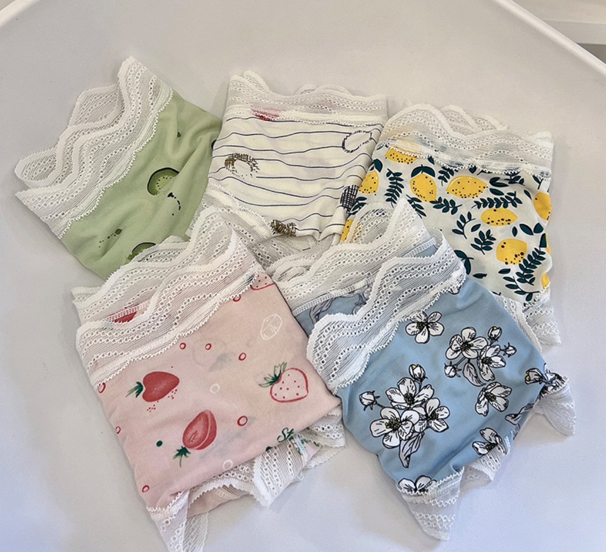 Teen Girls 3 Layers Period Underwear Leakproof Super Absorbent Menstrual Panties For Teenage Girls Physiological Panty