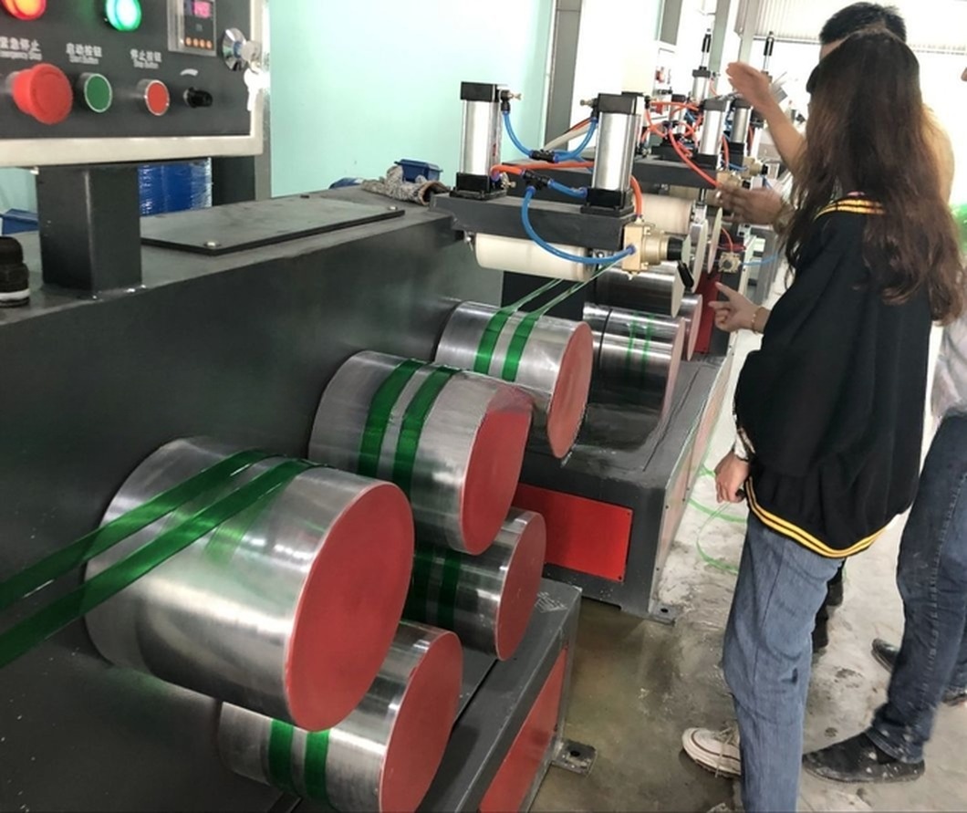 Pet PP Strap Band Tape Making Machine / Pet PP Packing Tape Band Production Line / Pet PP Packing Strap Extrusion Line