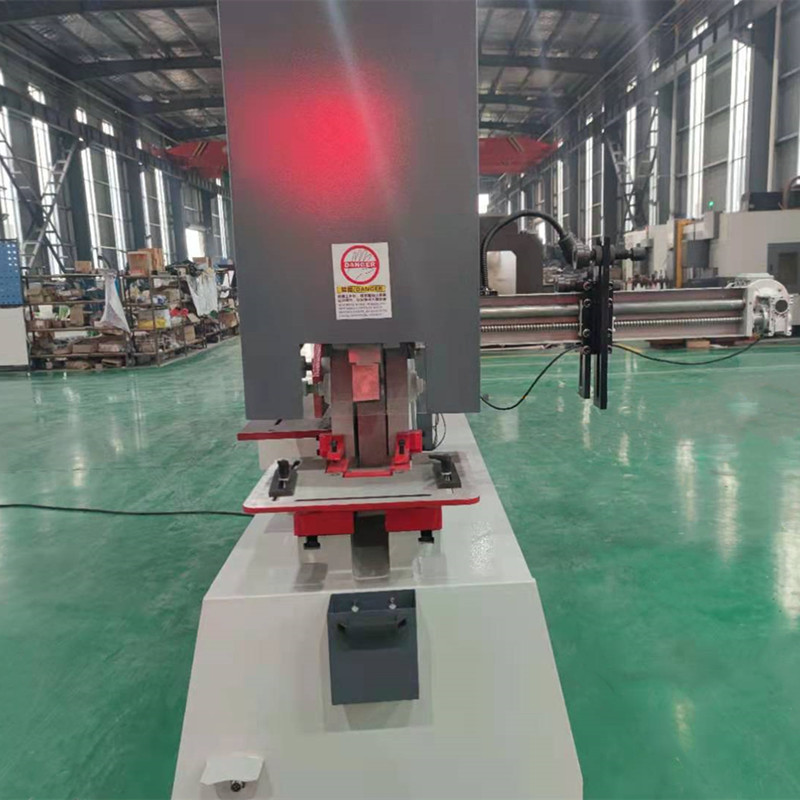 Hydraulic Multi Function CNC Ironworker Bending Plate With E21s