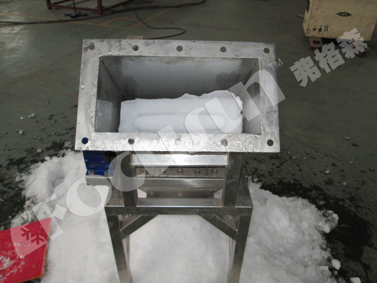 Ice Crusher Machine with 100KG Ice Storage Capacity and 1.5 Years After-sales Service