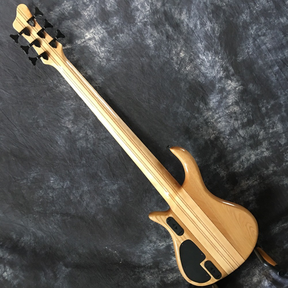 2017 hot 6 string bass guitar.OEM retail new 6 strings electric bass guitar EMS free shipping