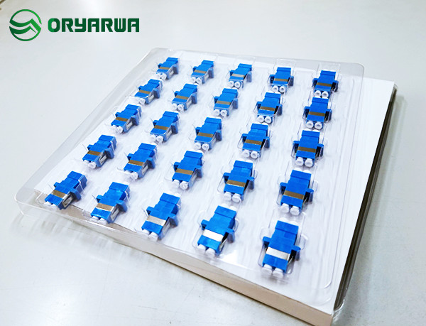 One Piece Type Flange Flangeless LC Duplex Fiber Optic Coupler / Adapter