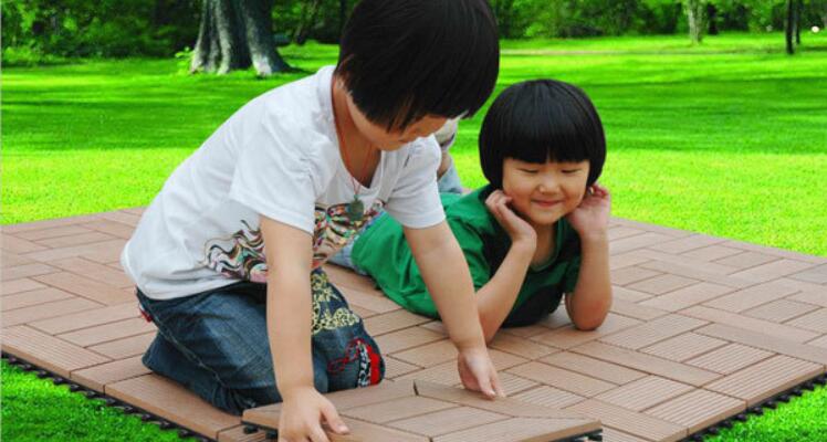 Outdoor DIY Co-extrusion WPC/PVC Decking Tile with Modern Design and Easy Installation