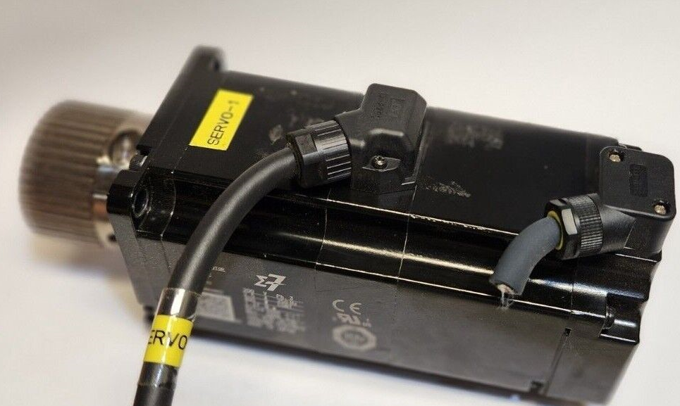 SGM7J-04A7A6C Yaskawa SGM7J 400w Power Servo Rotary Motor Module