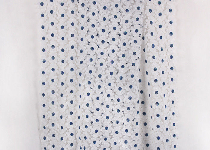 OEM Daisy Venice Embroidered Lace Fabric , French Guipure Wedding Lace For Dress