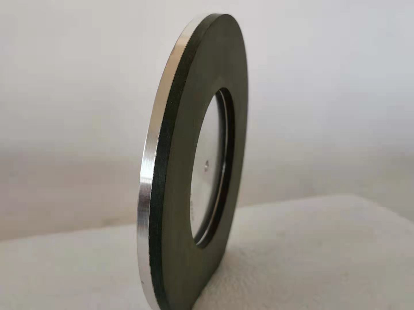 Resin Steel Matrix Grit 4000 Cubic Boron Nitride Wheel 152.4MM 8*12*35*5