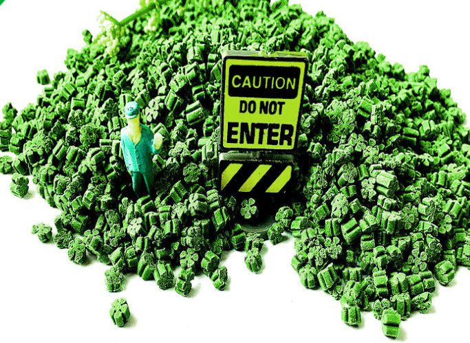 to prolong life of grass / Anti UV / Artificial grass infill granules / SGS and IAAF Certified /