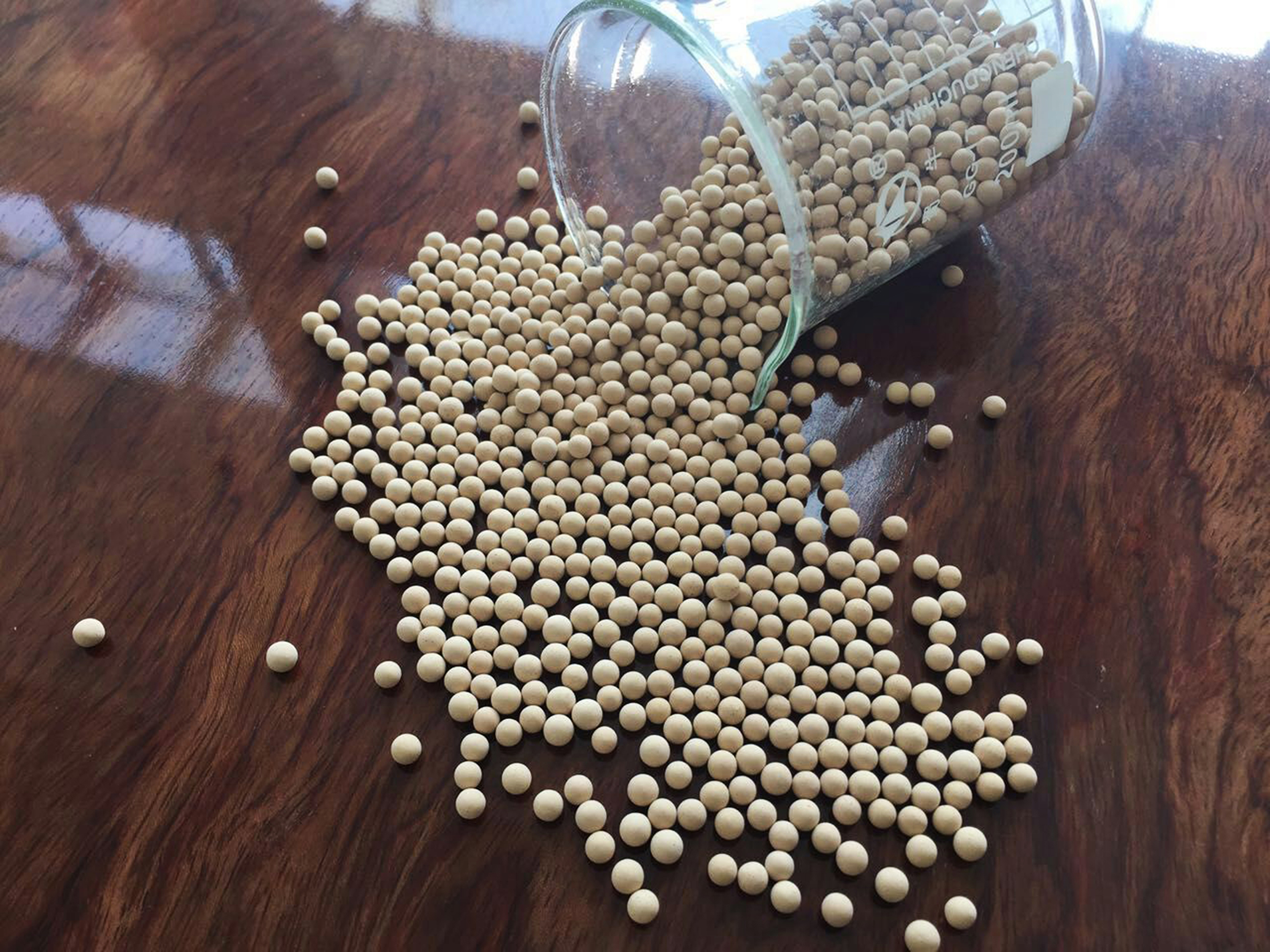 China factory Natural raw material bentonite 3A Molecular Sieve desiccant for insulating glass