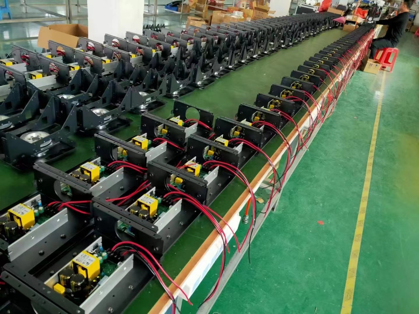 Nice Stage Light CRI Ra 95 Moving Head Beam Light Wedding Dmx Rgbw