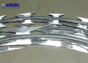 China BTO30 Galvanized Concertina Razor Barbed Wire Green PVC Coated wholesale