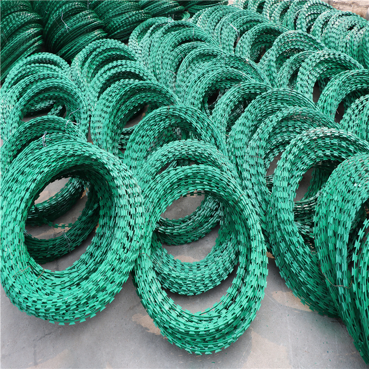 Stainless Steel Razor Barbed Wire 10mm Length PVC Coating