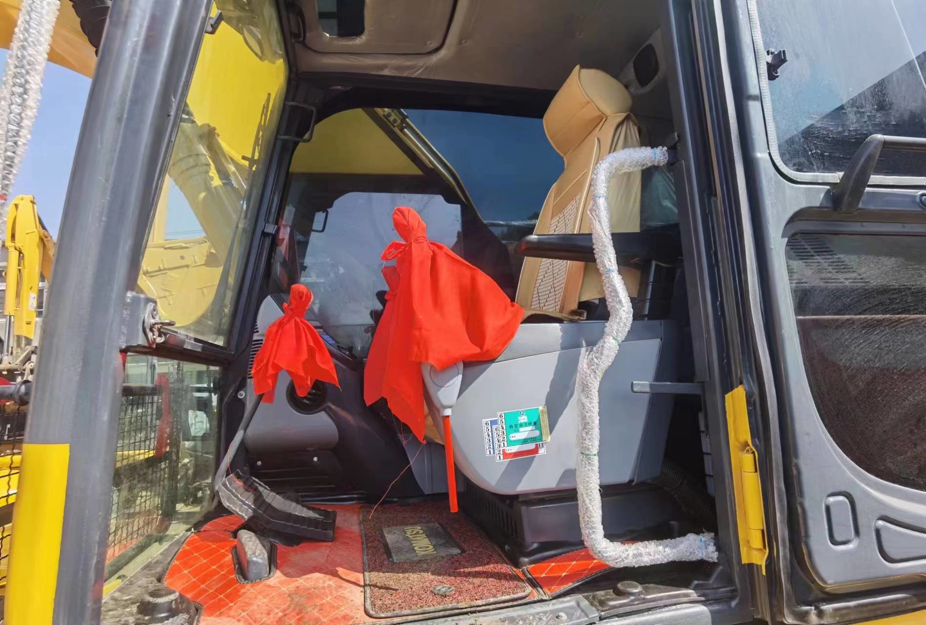 20T 22T Used Komatsu Crawler Excavator In Good Condition PC200 PC220