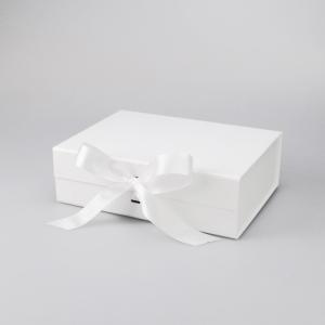 China Handmade Paper Box Packaging 600gsm Bow Packaging Box wholesale