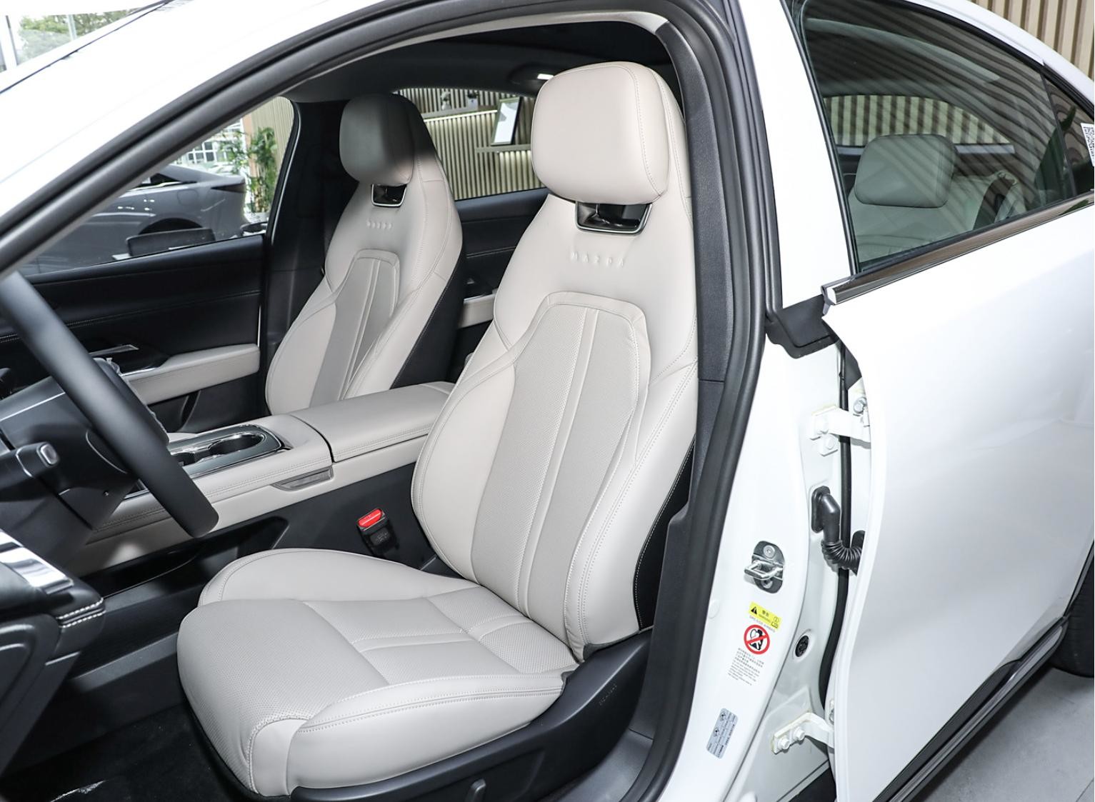 2025 New Model Extender Automobile EV with 5 Seating Capacity Mazda EZ6 Long Ranger Hybrid Electric Car with Sunroof