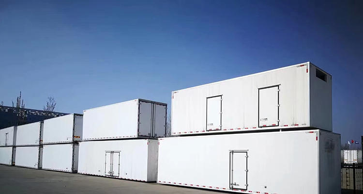 FRP PU/XPS FRP Sandwich Panels for Expedition Truck Camper Embedded FRP Tube Crossbeam