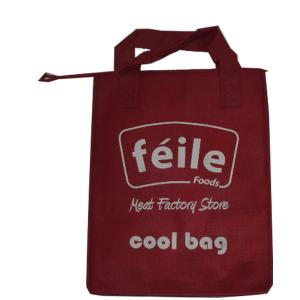 China Red Fitness PP Nonwoven Insulated Lunch Cooler Bag Silk Screen Printed Logo wholesale