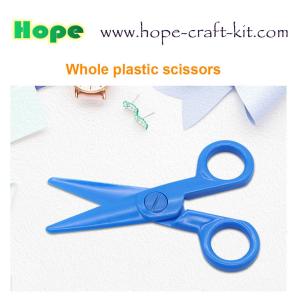 China Whole Plastic Small Scissors Safe Colorful Hobbies DIY Material Tools for Kids Toddlers Teachers Preschool Hand-craft wholesale