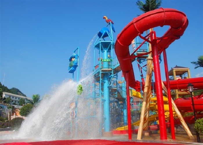 Outdoor Water Park Equipment Water Slides Fiberglass Kids Pool Slide