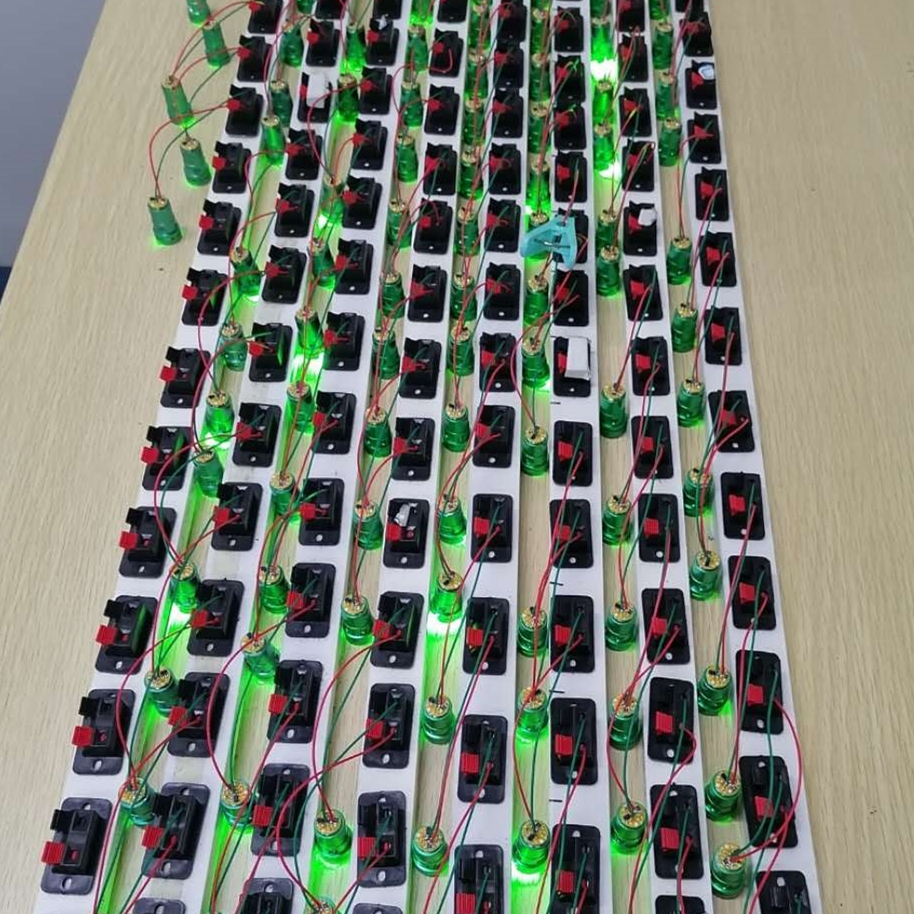 2.6-3.0V Voltage CW Mode Output Power Lasence Green Line Laser Level Laser Module