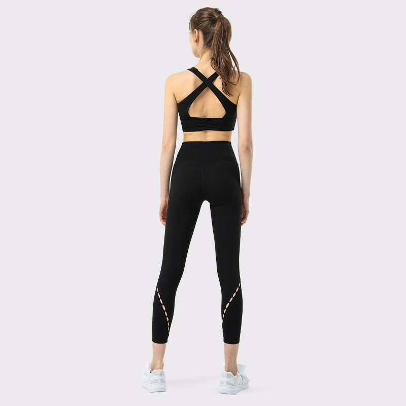 Nude Yoga Set Clothes Nylon Sweat Wicking Hip Lift Two Piece Athletic Sets