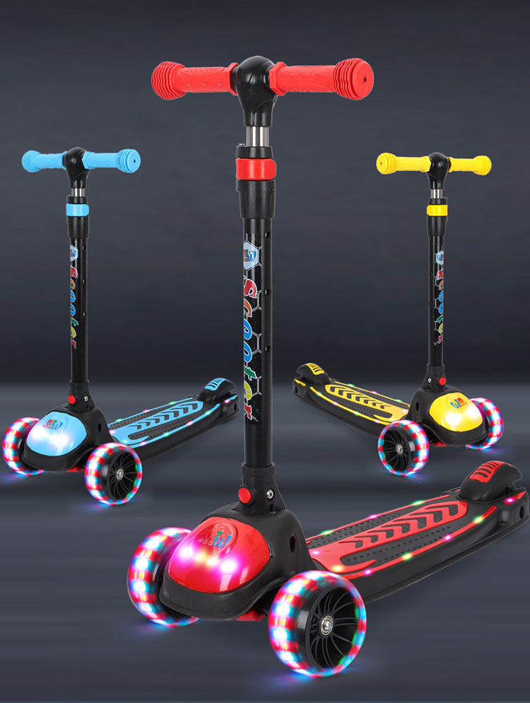 Unisex Kick Scooter for Kids 3 Wheel 4 Height Adjustable Pu Wheels Extra Wide Deck