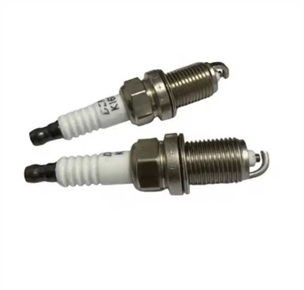 Iridum Type Auto Engine Spark Plug OEM 90919-01176 K16R-U For Toyota Cars