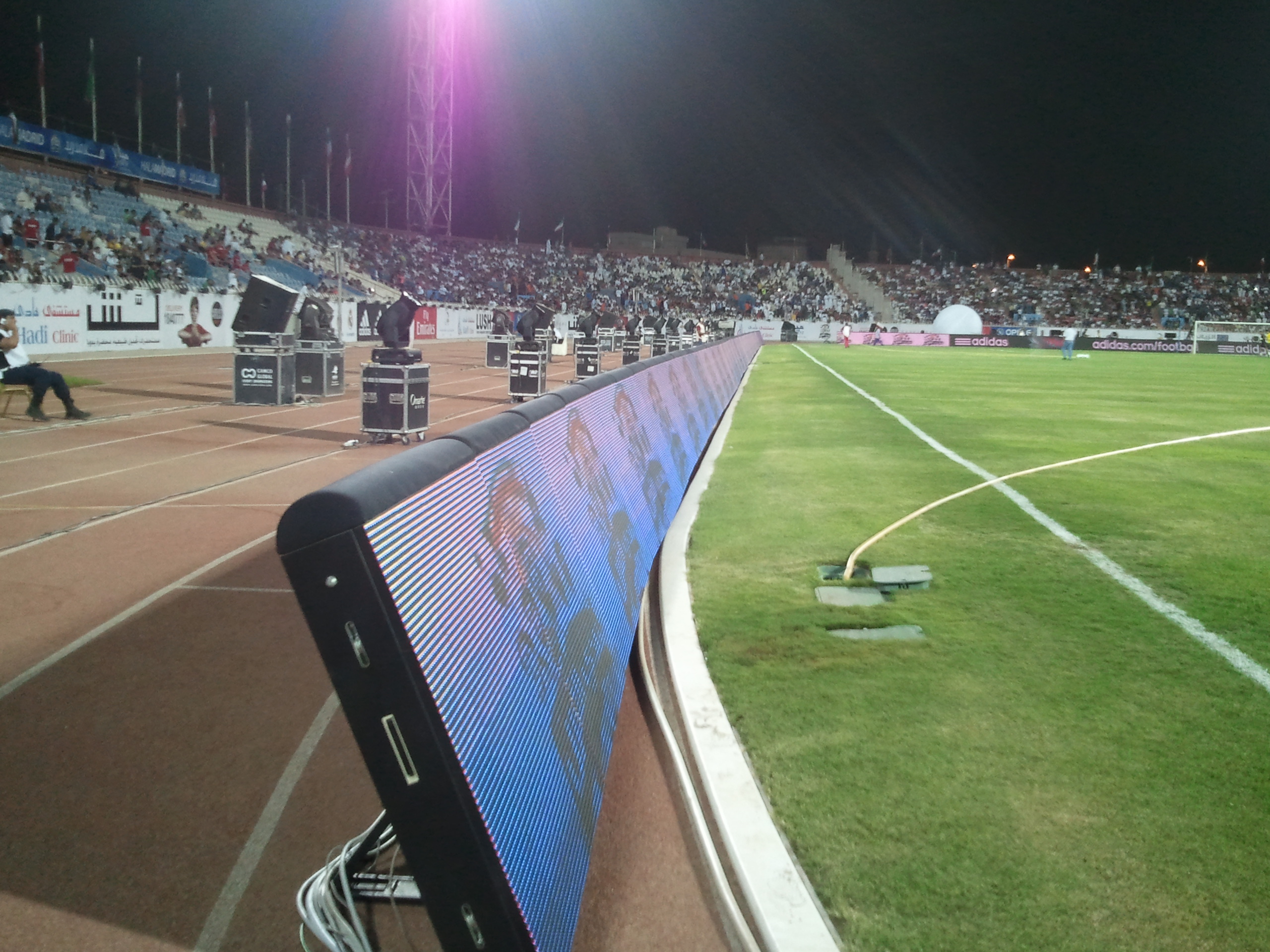 P8 Stadium Concert LED Screens 3840HZ Multi Function For Outdoor