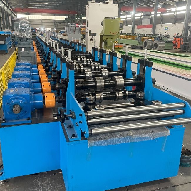 Galvanized Steel Stud And Track Roll Forming Machine With Servo Following Cut