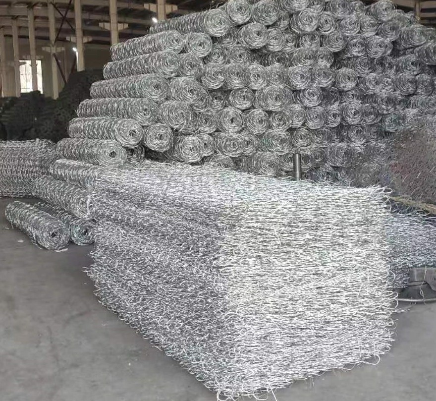 China Anping Easy To Assemble 100 x 120 mm Galvanized Gabion Stone Baskets Hexagonal Gabion Cages Price