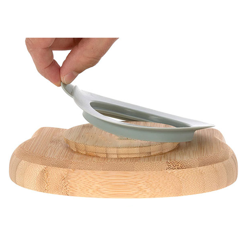 Customized Logo Bamboo Baby Feeding Circle Animal Plate With Suction Set For Kid Dinner Dish