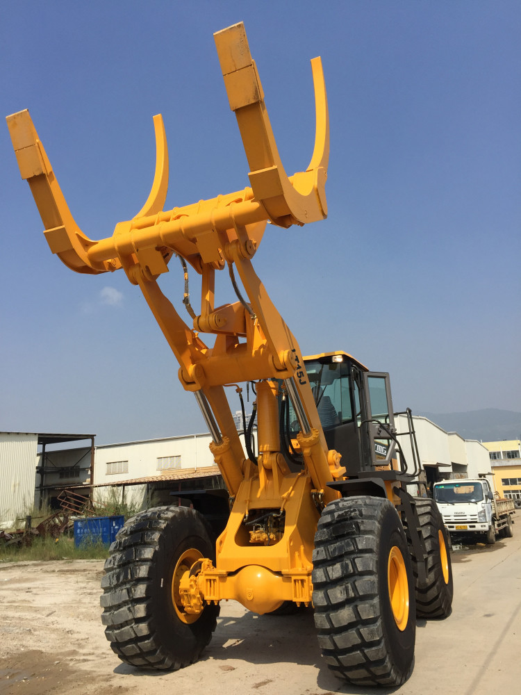 15 Ton Log Loader Grapple With 199kw Weichai Engine And Joystick 2200r / Min