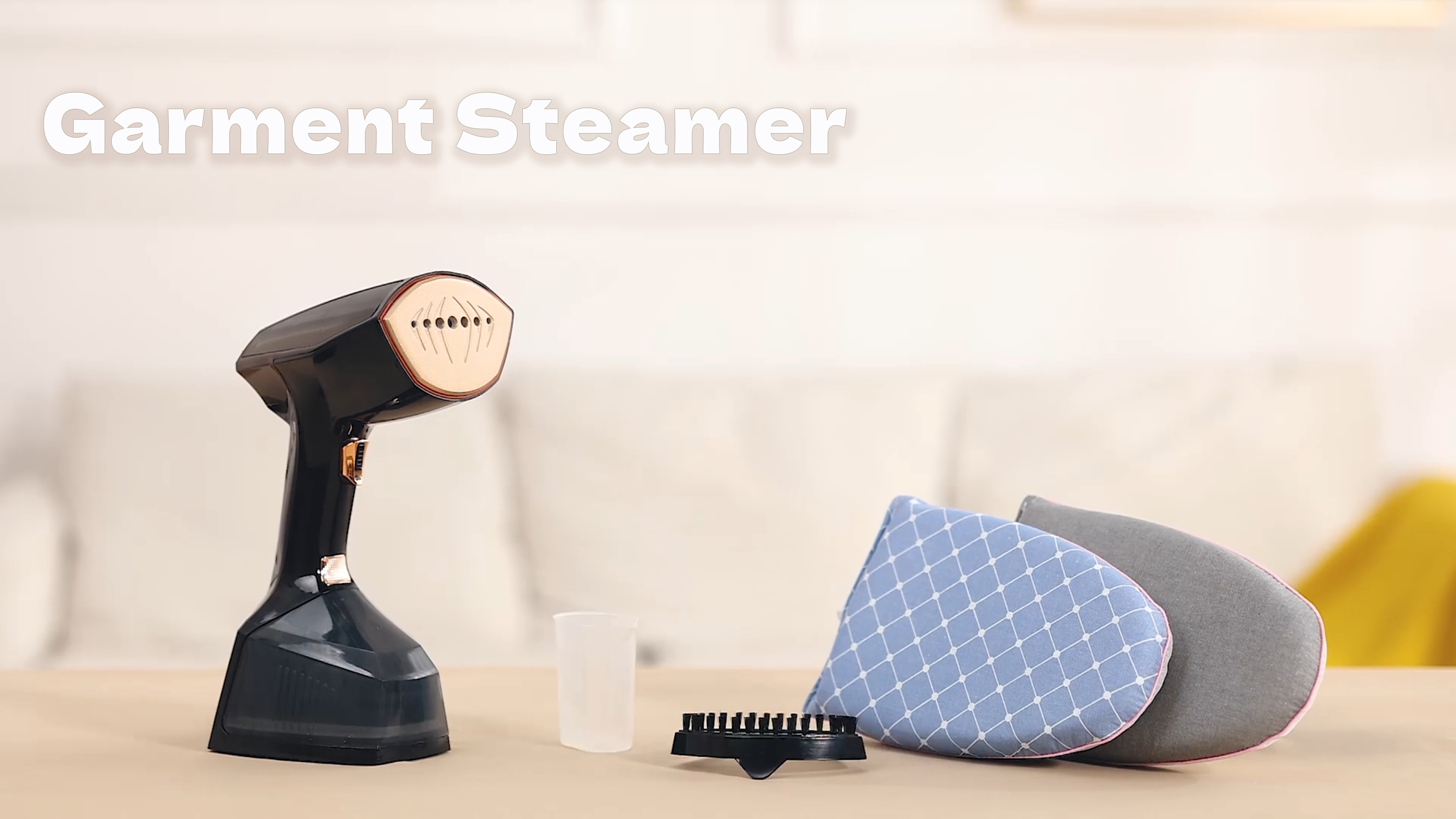 Travel Handheld Mini Portable Garment Steamer with 2000W Power and Swiveling Cord