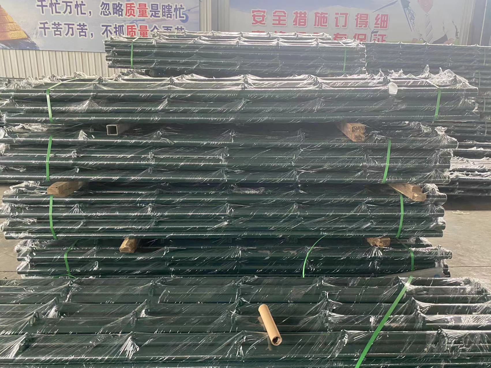 PVC chain link fence panel