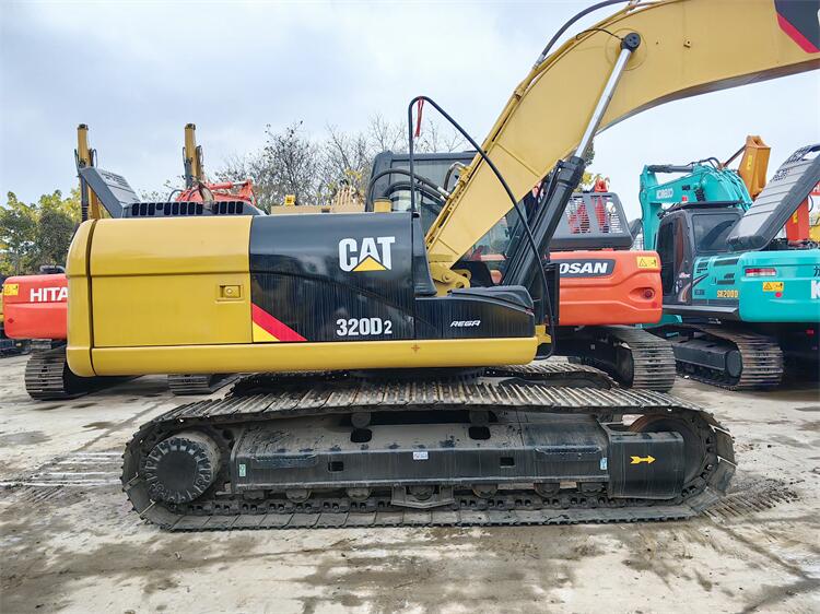CAT 320 Excavator Used Japan Cat 320gc 320d2 320dl 320c 320cl 320d Hydraulic Cylinder