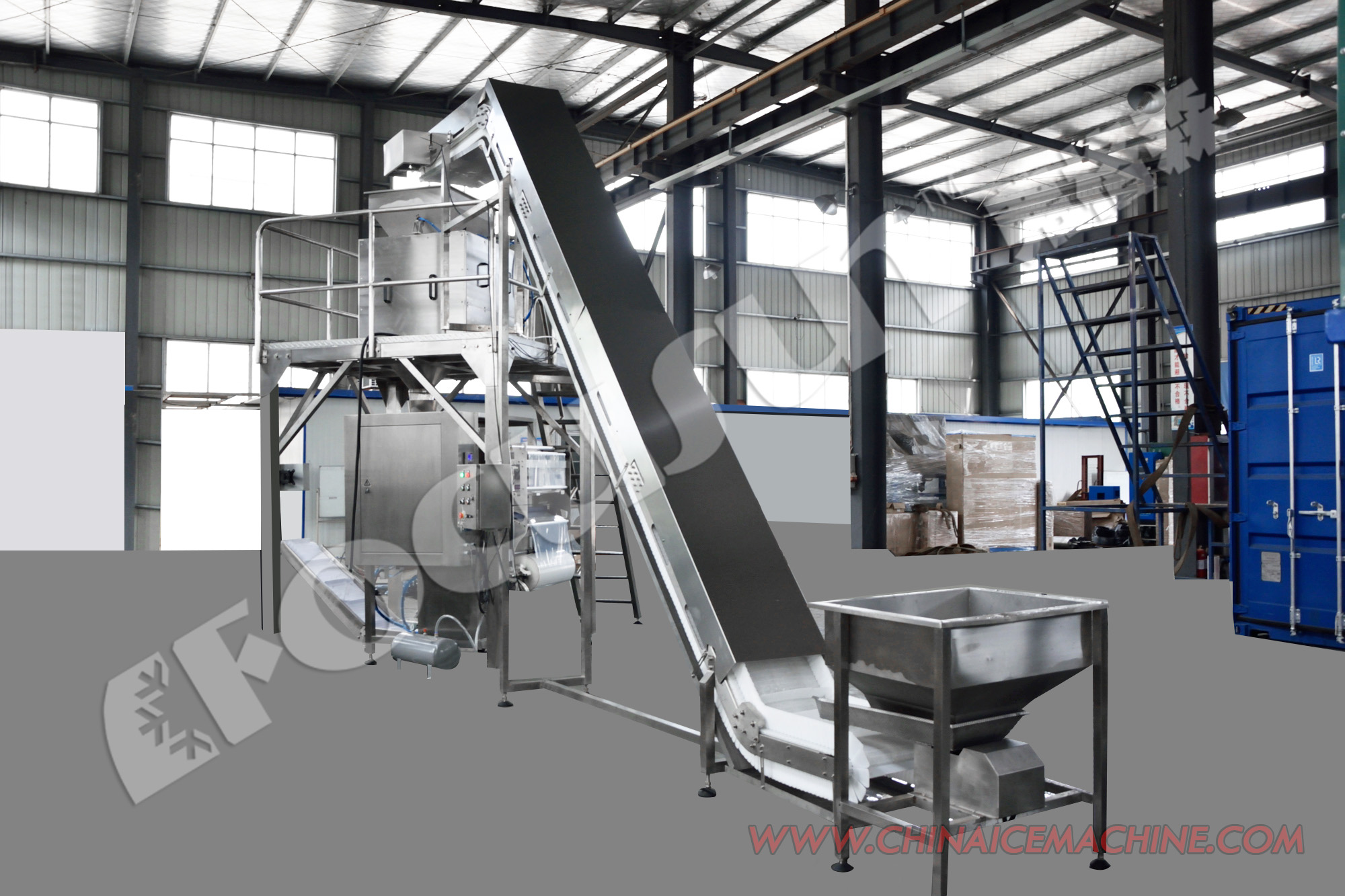 Automatic Pouch Packaging Ice Tube Cube Machine for Ice 30000kg Ice Storage Capacity