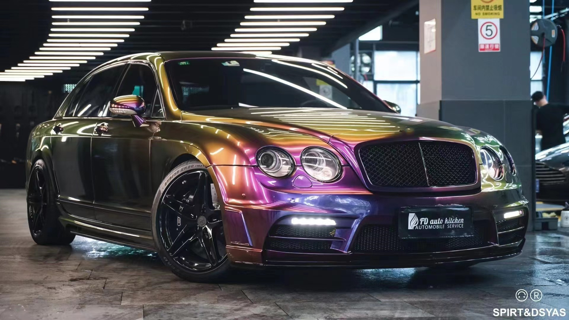 Black 2013 Bentley Flying Spur Body Kit Front And Rear Bumper Spoiler Exhaust Kit