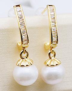 China Elegant Earring for Women Gold Color with Big Round Pearl Earring Classic Jewelry Valentine's Day Gift Pearl Earring wholesale