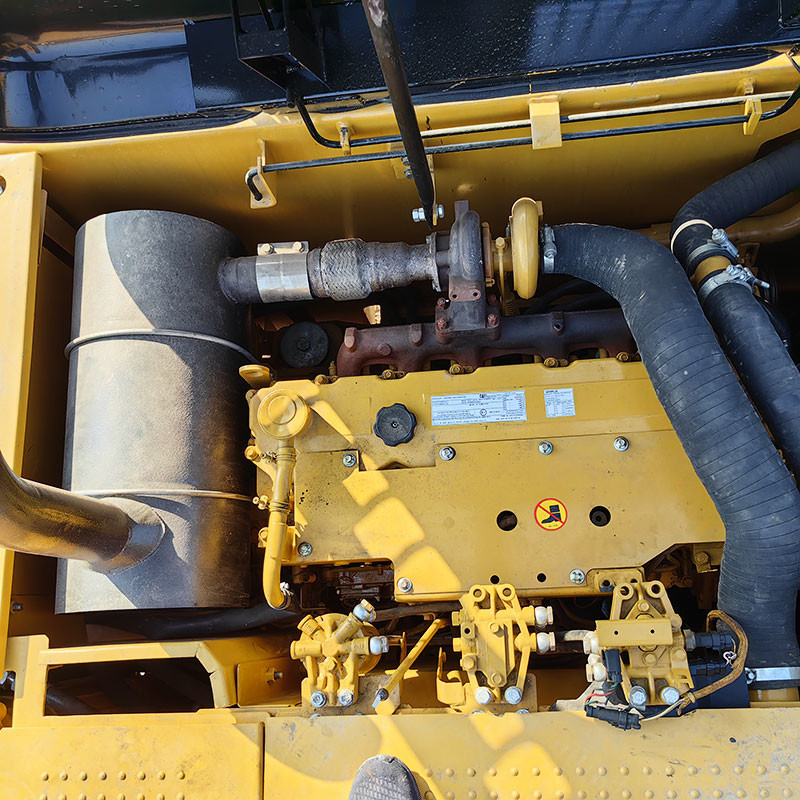Used Caterpillar 320D2L Excavator 1m³ Bucket Capacity CatC7.1 Engine High Efficiency