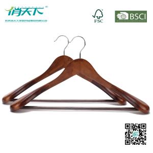 China Betterall High-end Custom Beech Wooden Coat Hanger wholesale
