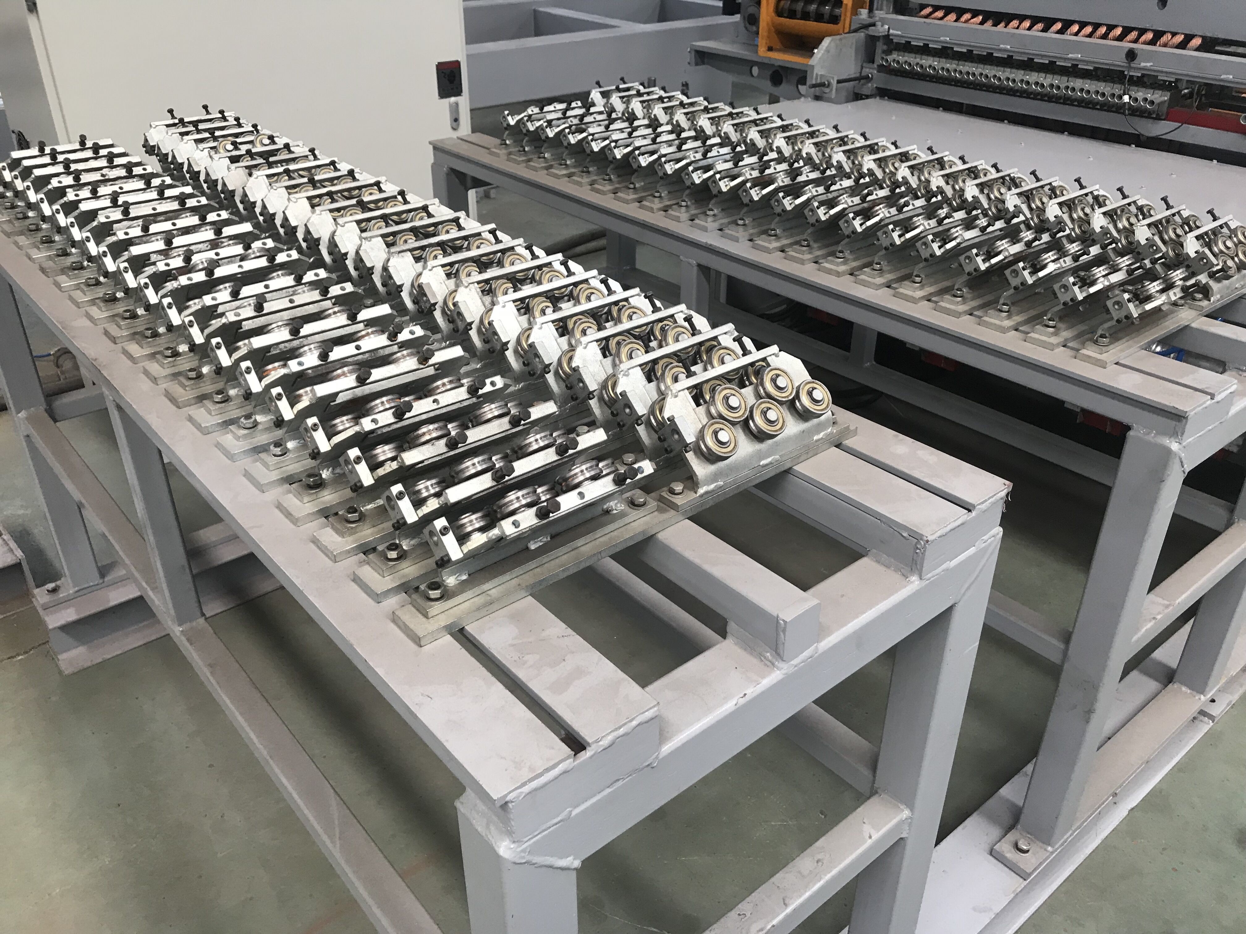 Professional 2-4mm Chicken Mesh Making Machine High Speed 90times/Min