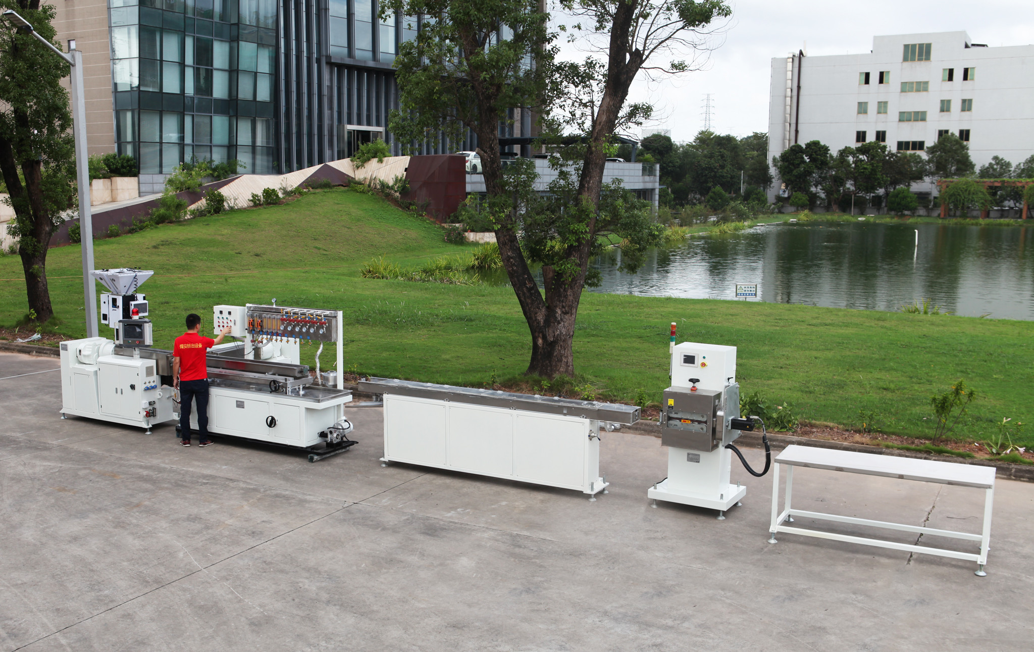 TPE PP Car Wiper Blade Profile Production Line 20-50kg/Hr Capacity