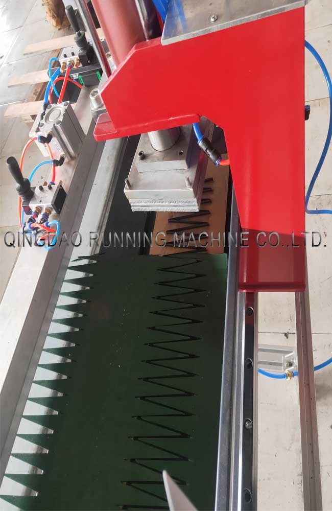 2100mm PVC PU Conveyor Belt Punching Machine Pneumatic Finger Punching Machine